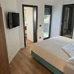 Without Kitchen With Pool And Parking Διαμέρισμα *