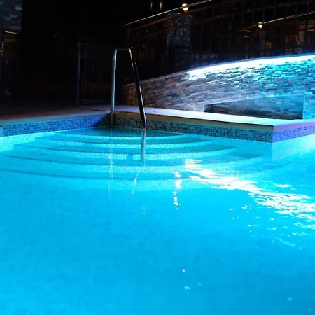 Funtana Rooms Without Kitchen With Pool And Parking